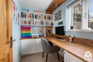 Photo 16- click for photo gallery